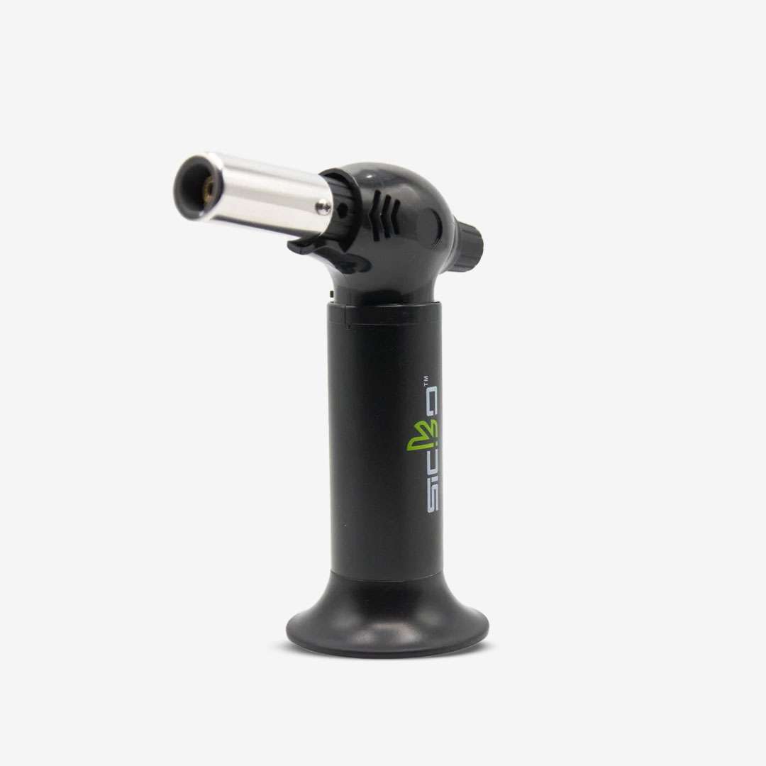 SKT-001 Butane Power Pro-Torch SKT-001 Butane Power Pro-Torch in Red, Blue, Silver, White, and Black – refillable wind-resistant torch lighter with adjustable flame, ideal for culinary, dabbing, and wholesale smoke shop supply.